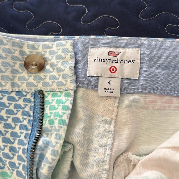 Vineyard vines shorts, size 4 pink blue green - Picture 4 of 4